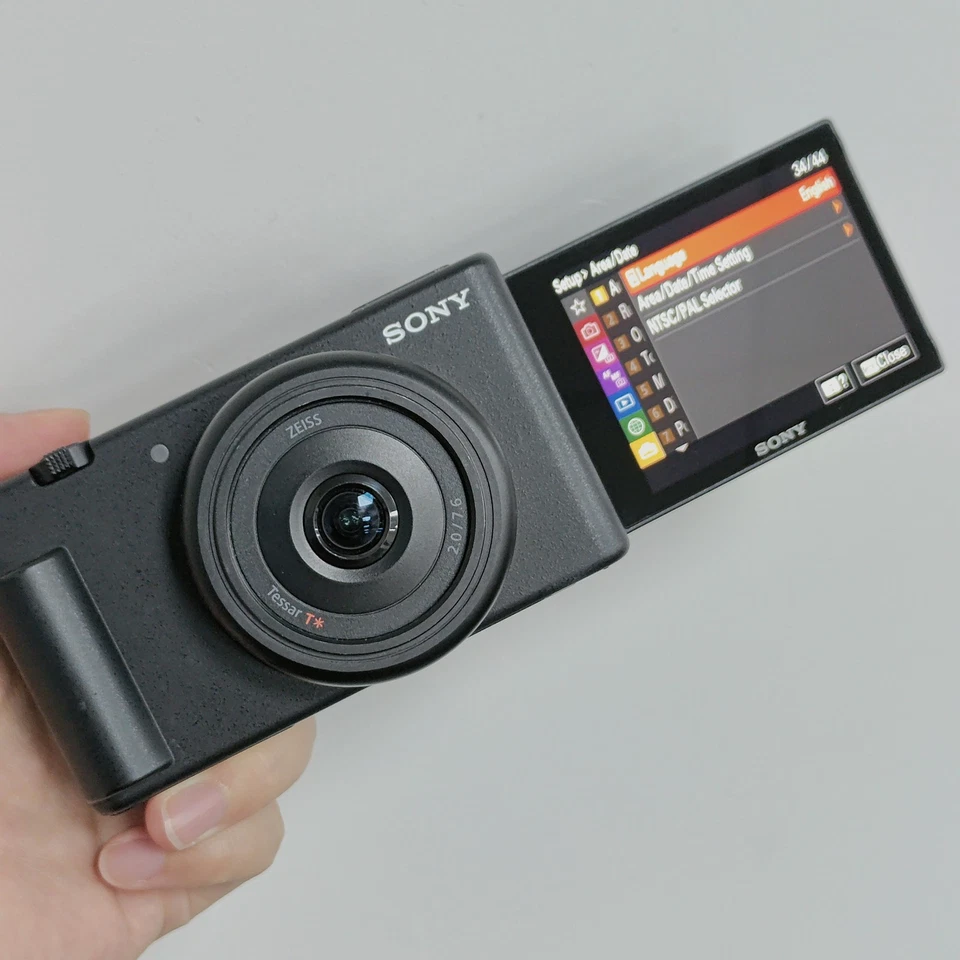 Cámara digital compacta para vlogging Sony ZV-1F 20.1MP 4K f/2 negra reacondicionada